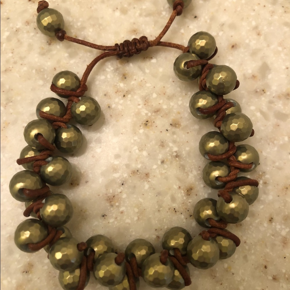 Olive Green Shell Leather Bracelet